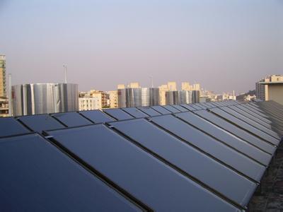 如何更換太陽能熱水器里的傳感器？